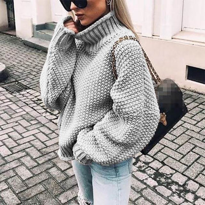 Elara – Strickpullover mit hohem Kragen und Fledermausärmeln