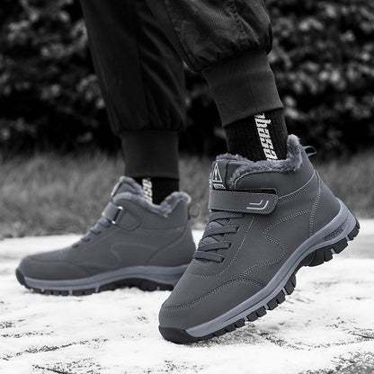 Rylan – Winterstiefel mit flacher Sohle und Schnürverschluss