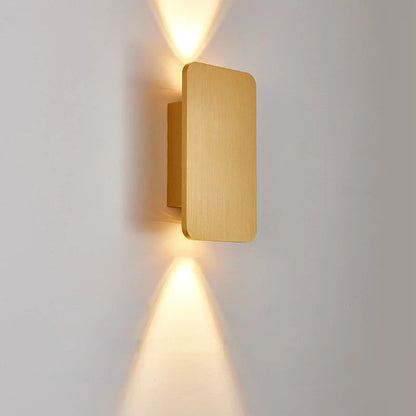 GlowEdge – Minimalistische LED-Wandleuchte mit rechteckigem Design