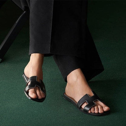 Eva – Flache Slip On Pantoffeln mit Durchbrochene Details
